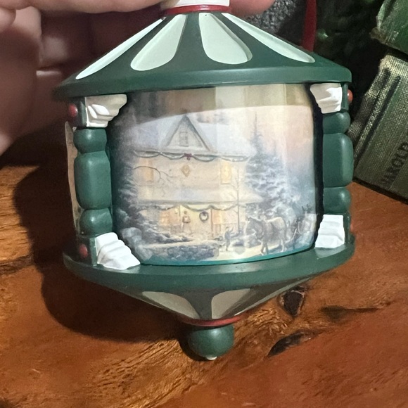 Thomas Kinkade Hallmark Keepsake Ornament Victorian Christmas Painter of Light - Picture 5 of 7